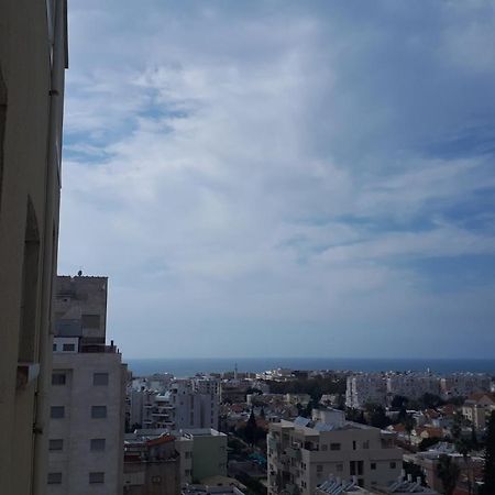 Apartmán סטודיו חדש ויפה עם נוף לים Netanja Exteriér fotografie