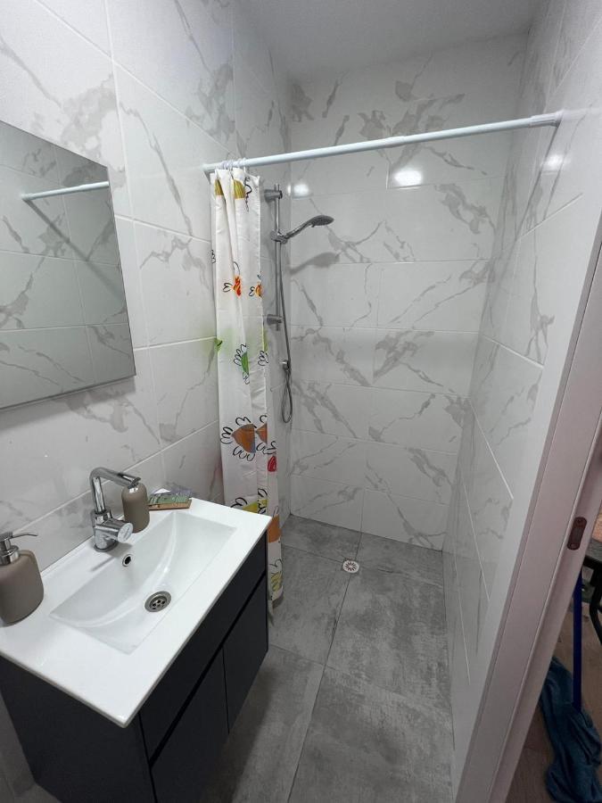 Apartmán סטודיו חדש ויפה עם נוף לים Netanja Exteriér fotografie