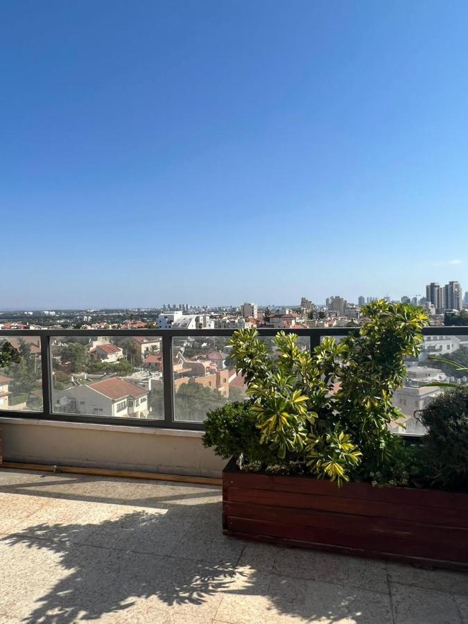 Apartmán סטודיו חדש ויפה עם נוף לים Netanja Exteriér fotografie